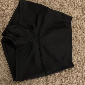 Lululemon in movement short